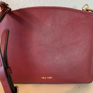 Crossbody bag. Burgundy. Nine West Brand